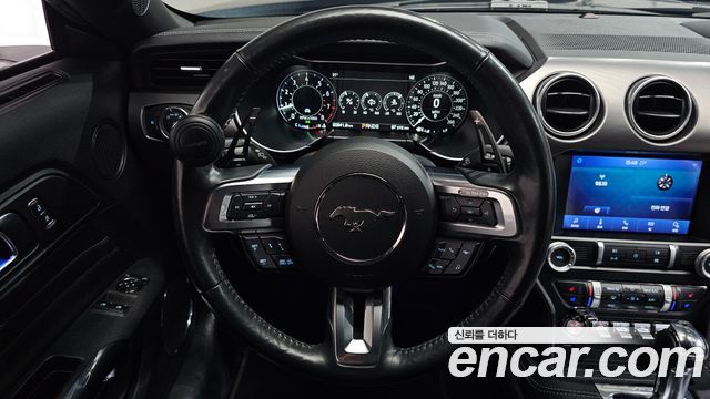 Ford Mustang Coupe 2020 — фото 13