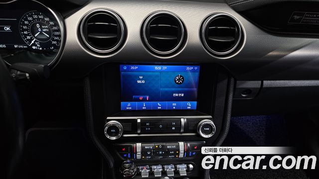 Ford Mustang Coupe 2020 — фото 14