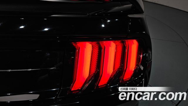Ford Mustang Coupe 2020 — фото 23