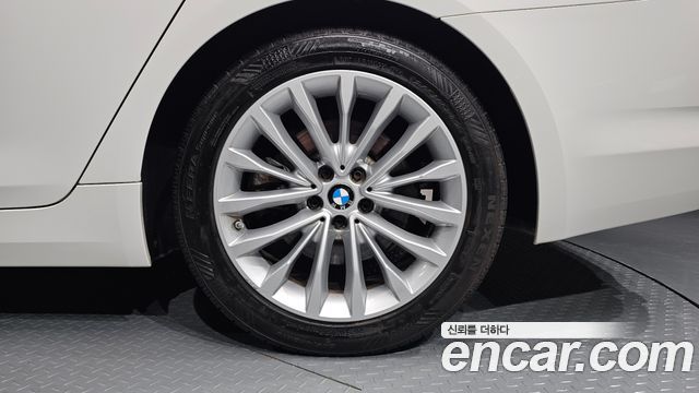 BMW 5 Series (G30) 530i Luxury Plus 2020 — фото 21