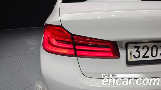 BMW 5 Series (G30) 530i Luxury Plus 2020 — фото 23