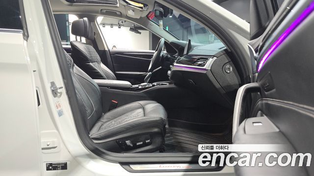 BMW 5 Series (G30) 530i Luxury Plus 2020 — фото 26