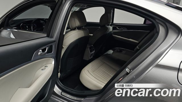 Genesis G70 2.0T AWD Elite 2019 — фото 31