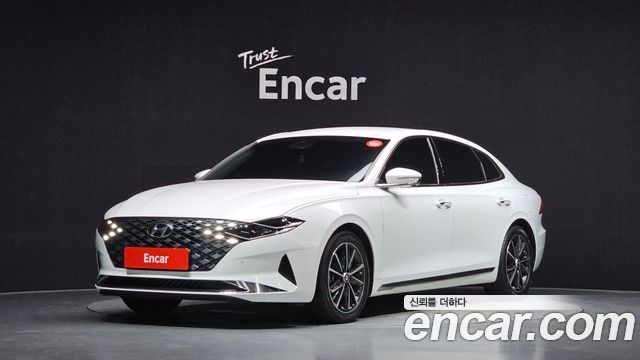 Hyundai Grandeur (IG) 2.5 Le Blanc
