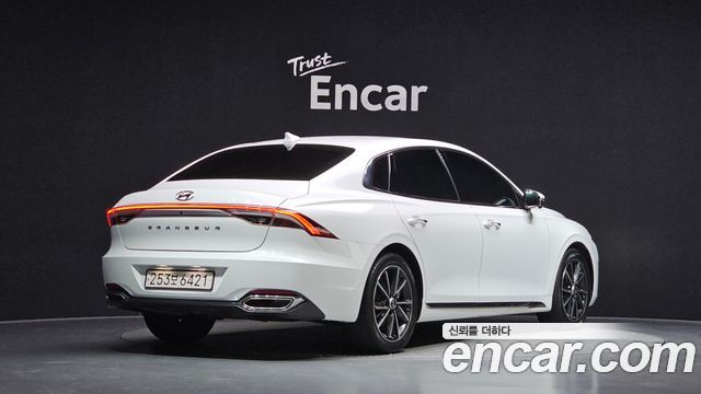 Hyundai Grandeur (IG) 2.5 Le Blanc 2023 — фото 2