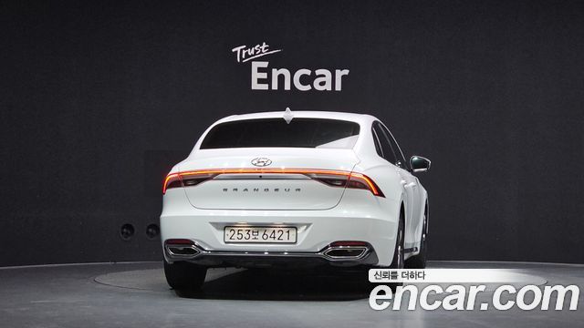 Hyundai Grandeur (IG) 2.5 Le Blanc 2023 — фото 4