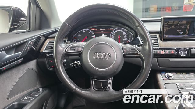Audi A8 50 TDI Quattro D4 2016 — фото 13