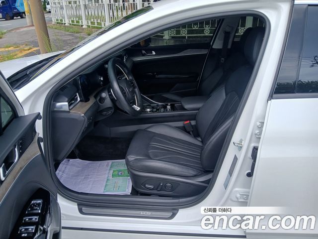 Kia K5 (III) 2.0 Signature 2023 — фото 9