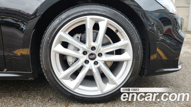 Audi A7 (4K) 45 TDI Quattro Premium 2023 — фото 24