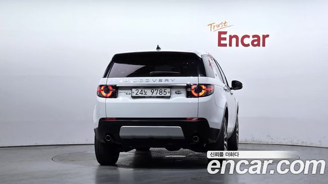 Land Rover Discovery Sport 2.0 TD4 HSE Luxury 2017 — фото 4