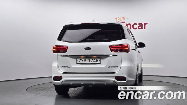 Kia Carnival 7-Seater Limousine President 2019 — фото 4