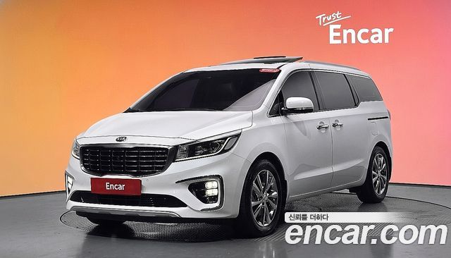 Kia Carnival 7-Seater Limousine President 2019 — фото 1