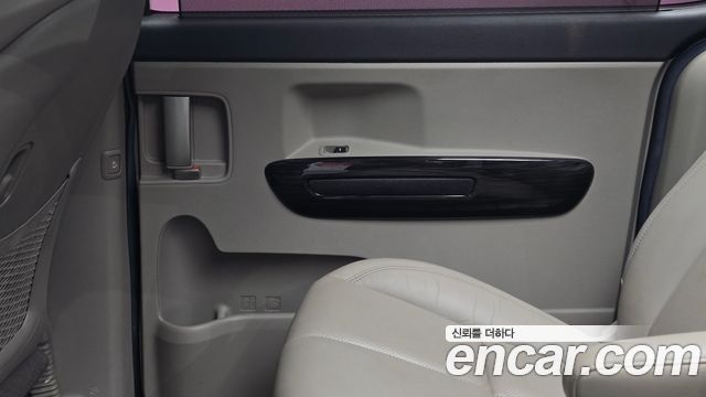 Kia Carnival 7-Seater Limousine President 2019 — фото 25