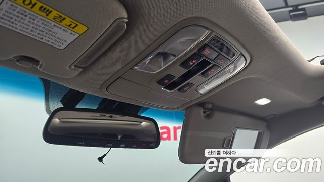 Kia Carnival 7-Seater Limousine President 2019 — фото 31
