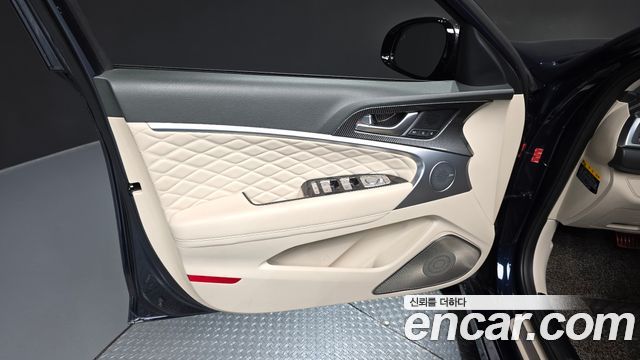 Genesis G70 3.3T Sport AWD Prestige 2019 — фото 30