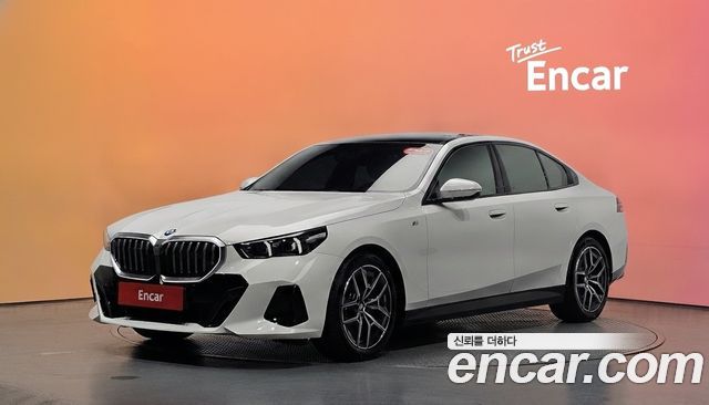 BMW 5 Series (G60) 520i M Sport 2024 — фото 1