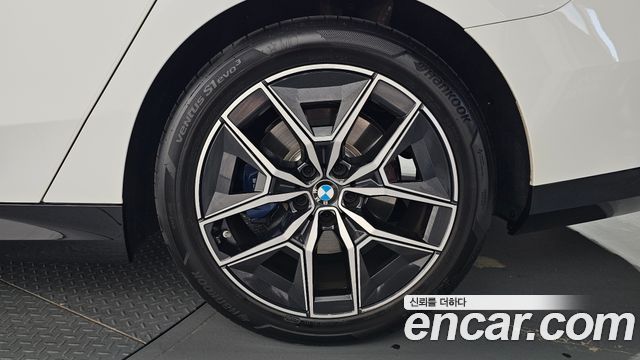 BMW 5 Series (G60) 520i M Sport 2024 — фото 21