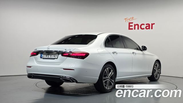 Mercedes-Benz E-Class (W213) E350 4MATIC Avantgarde 2021 — фото 2