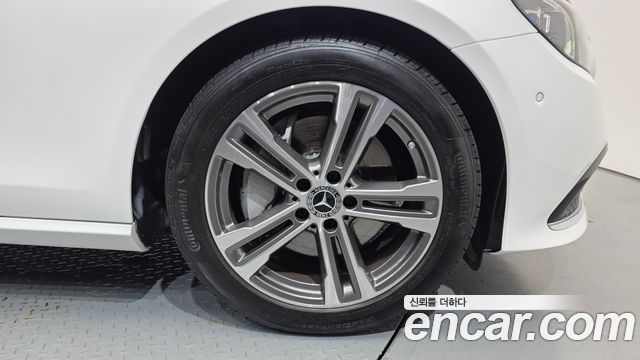 Mercedes-Benz E-Class (W213) E350 4MATIC Avantgarde 2021 — фото 5