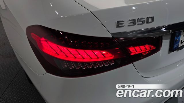 Mercedes-Benz E-Class (W213) E350 4MATIC Avantgarde 2021 — фото 23