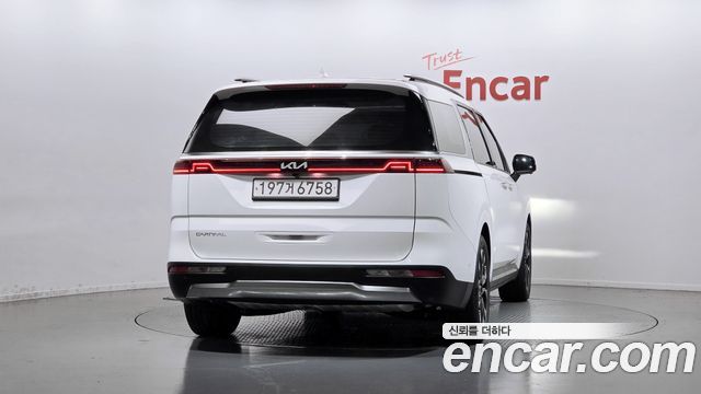 Kia Carnival (IV) Gasoline 9-Seater Signature 2023 — фото 4