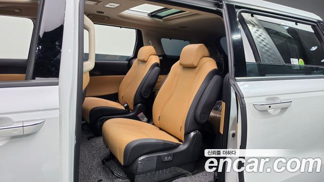 Kia Carnival (IV) Gasoline 9-Seater Signature 2023 — фото 11