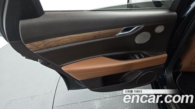 Genesis G80 (RG3) Gasoline 2.5 Turbo AWD 2022 — фото 31