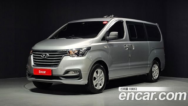 Hyundai Grand Starex 4WD Wagon 11-Seater Modern 2019 — фото 1