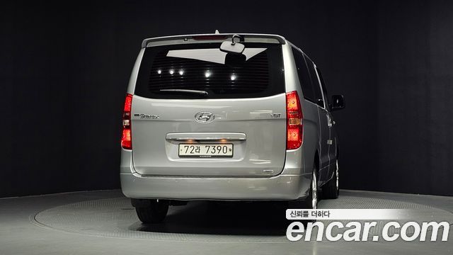 Hyundai Grand Starex 4WD Wagon 11-Seater Modern 2019 — фото 4