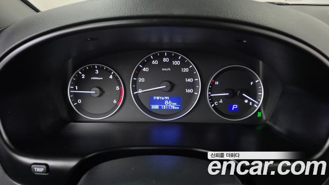 Hyundai Grand Starex 4WD Wagon 11-Seater Modern 2019 — фото 8