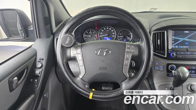 Hyundai Grand Starex 4WD Wagon 11-Seater Modern 2019 — фото 16