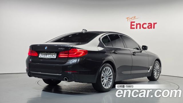 BMW 5 Series (G30) 520i Luxury 2020 — фото 2