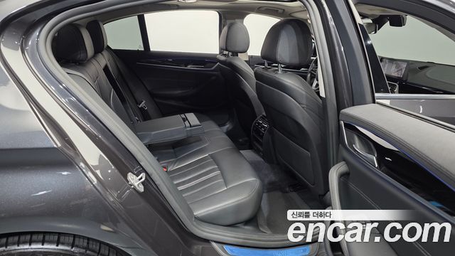 BMW 5 Series (G30) 520i Luxury 2020 — фото 12