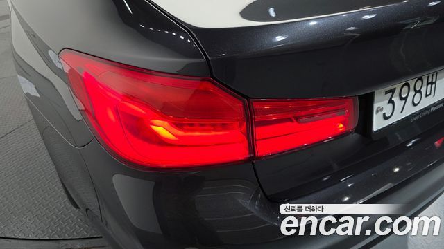 BMW 5 Series (G30) 520i Luxury 2020 — фото 23