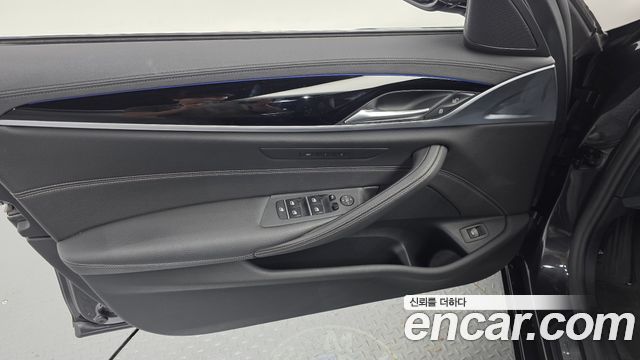 BMW 5 Series (G30) 520i Luxury 2020 — фото 24