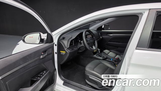 Hyundai Avante (AD) 1.6 Style 2020 — фото 10