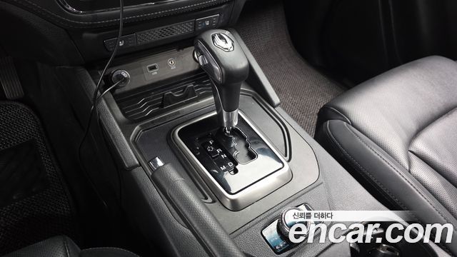 KG Mobility (SsangYong) Rexton Sports Khan Diesel 2.2 4WD Professional X (5-Link) 2019 — фото 9