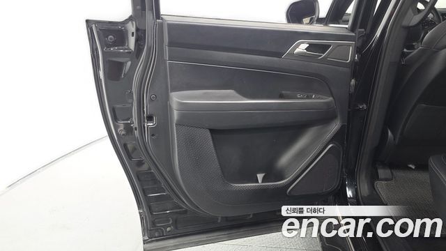 KG Mobility (SsangYong) Rexton Sports Khan Diesel 2.2 4WD Professional X (5-Link) 2019 — фото 25