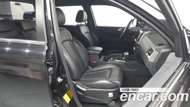 KG Mobility (SsangYong) Rexton Sports Khan Diesel 2.2 4WD Professional X (5-Link) 2019 — фото 26