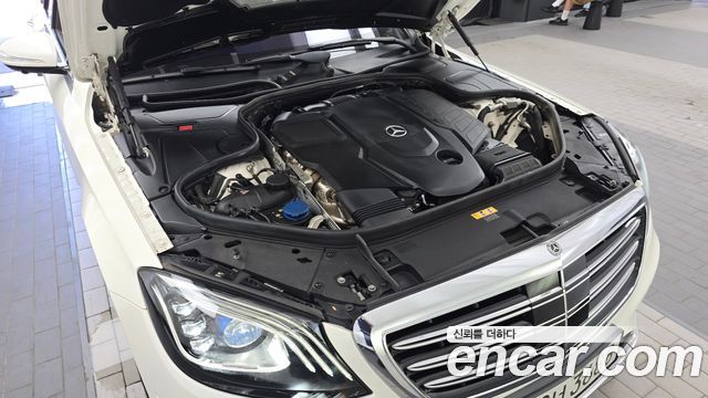 Mercedes-Benz S-Class (W222) S350 d 4MATIC AMG Line 2020 — фото 6