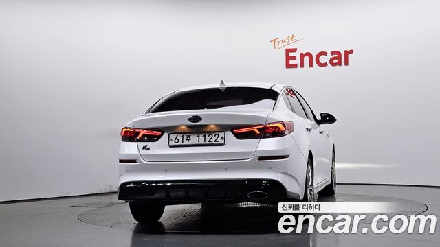 Kia K5 (II) 2.0 Prestige 2019 — фото 4