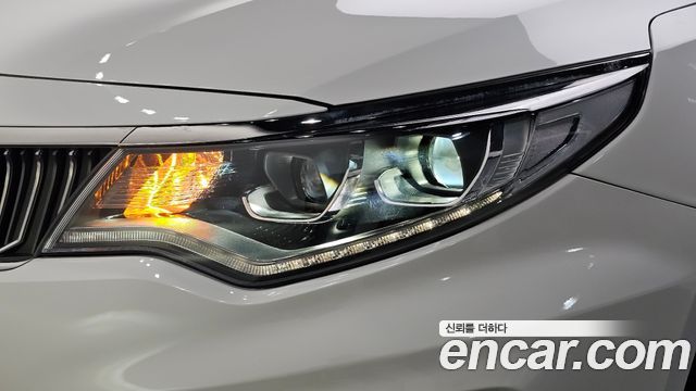 Kia K5 (II) 2.0 Prestige 2019 — фото 22