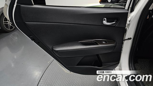 Kia K5 (II) 2.0 Prestige 2019 — фото 25