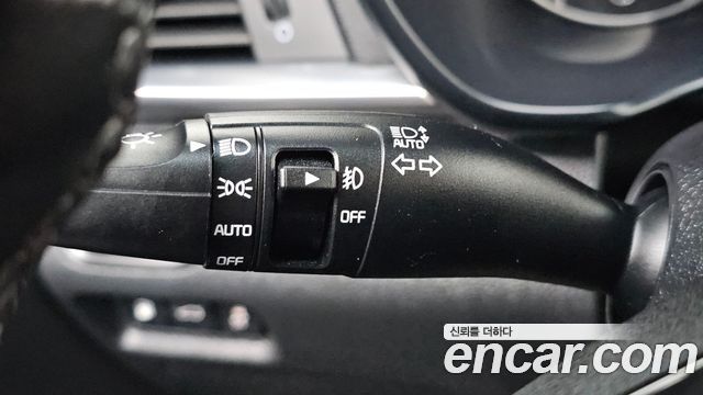 Kia K5 (II) 2.0 Prestige 2019 — фото 28
