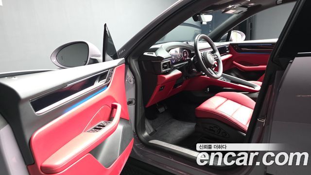 Porsche Macan EV Base 4 2025 — фото 10