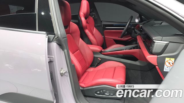Porsche Macan EV Base 4 2025 — фото 11