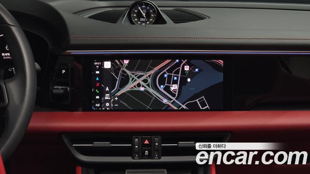 Porsche Macan EV Base 4 2025 — фото 14