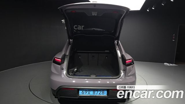 Porsche Macan EV Base 4 2025 — фото 20
