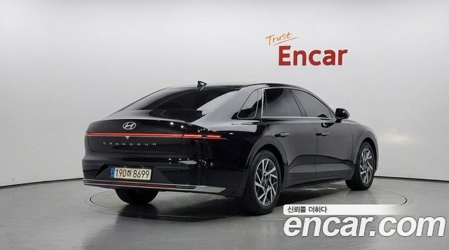 Hyundai Grandeur (GN7) 2,5 Gasoline 2WD Exclusive 2023 — фото 2