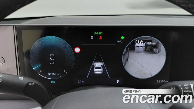 Hyundai Grandeur (GN7) 2,5 Gasoline 2WD Exclusive 2023 — фото 8